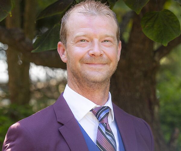 Portrait of Lavan Lee.